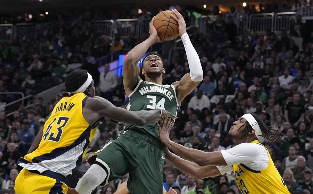 夺冠引发热议！，杜兰特在雄鹿比赛中出色发挥全场沸腾不已的简单介绍