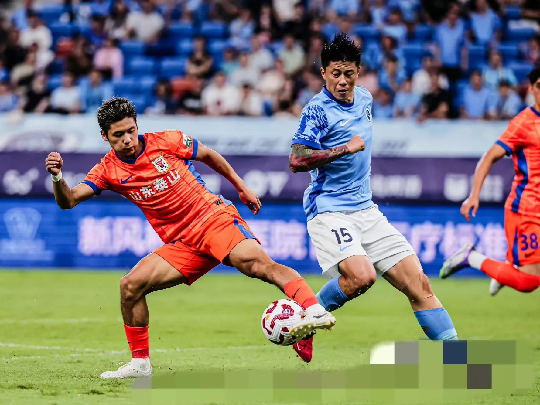 这也行？山东泰山内部沟通备战社区盾上海久事围绕欧联豪取连胜，赛前广东宏远备战欧联的简单介绍